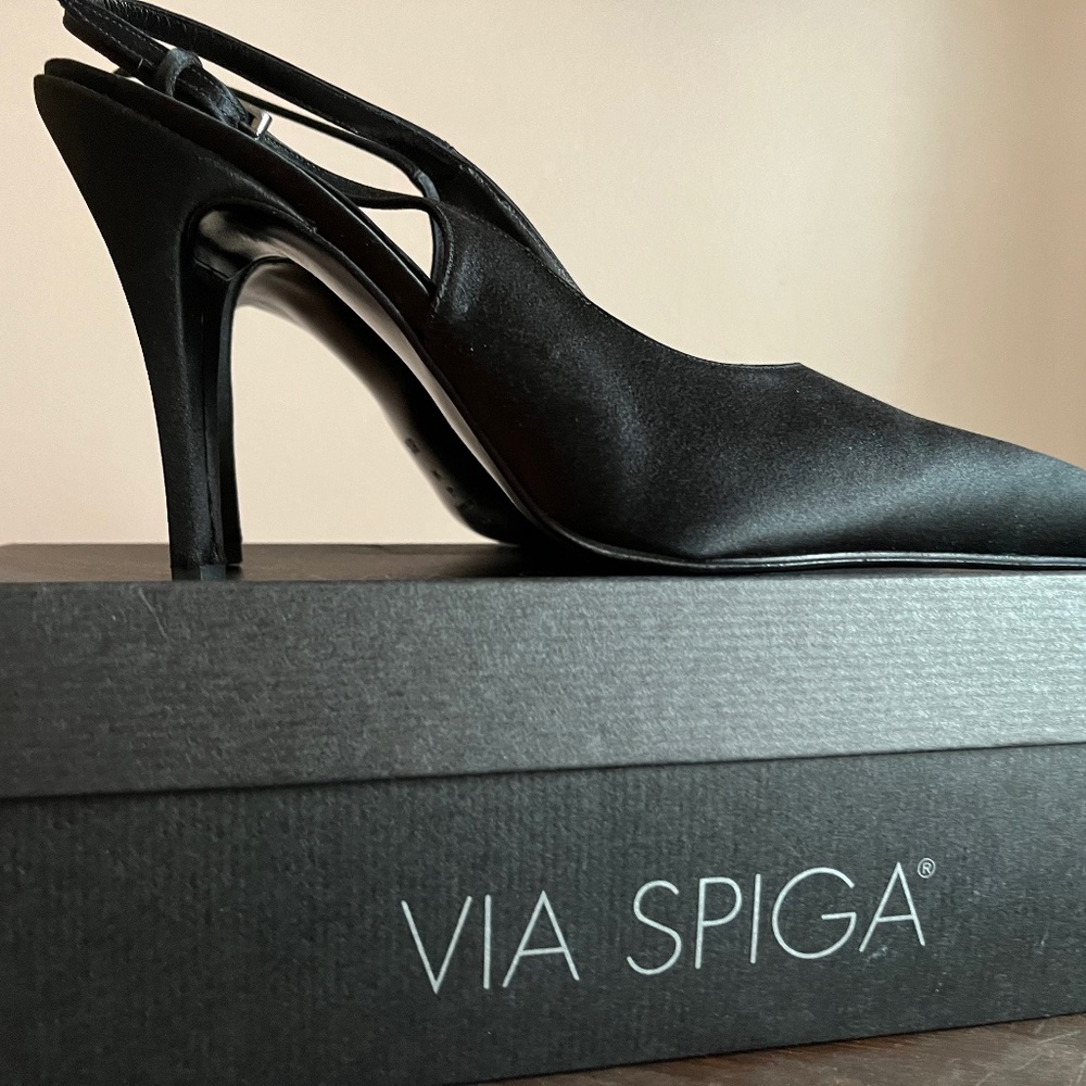 NEVER WORN Via Spiga Black Satin Dress Heels